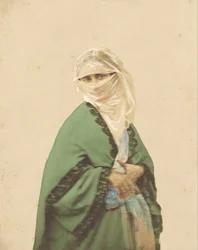 Una donna turca in abito da esterno